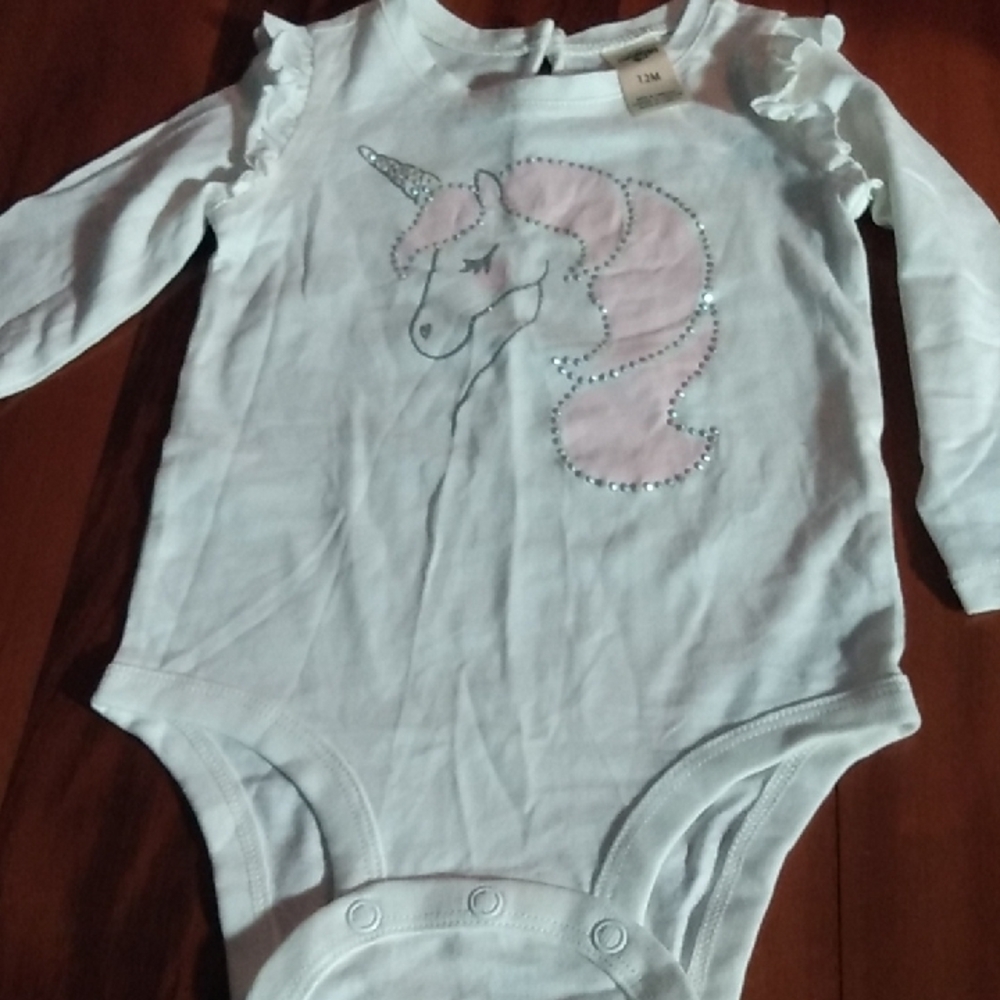 NWOT Oshkosh B'gosh 12 Months Long Sleeve Unicorn Beaded & Glittery Bodysuit